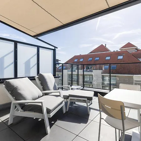 Thalassa 0501 Met Garage *